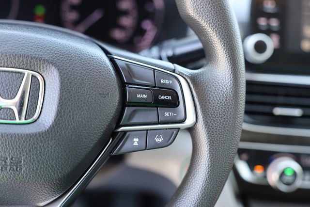Used 2018 Honda Accord EX image 18