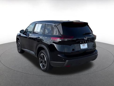 Used 2025 Nissan Rogue SV AWD/4WD image 11