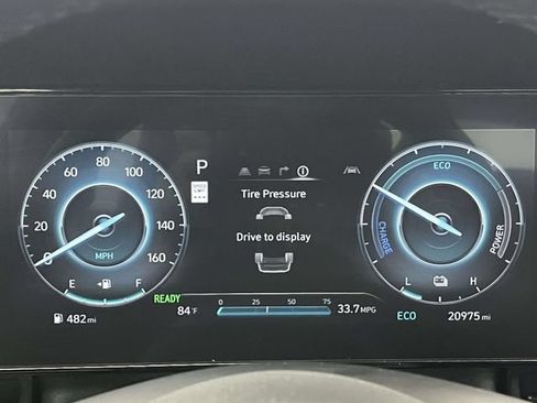 Certified 2025 Hyundai Elantra SEL FWD image 34