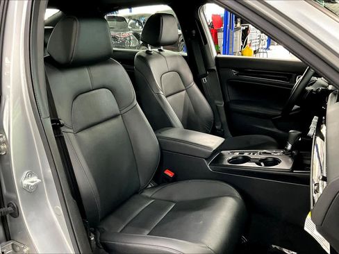 Used 2025 Honda Civic Sport Touring image 9