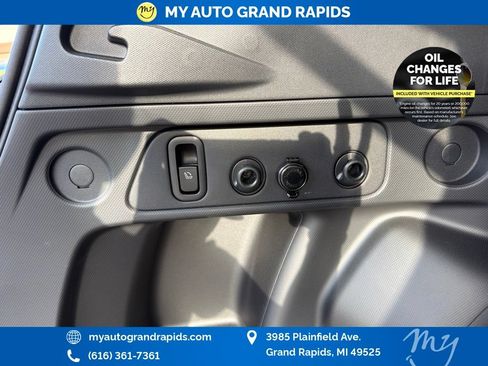 Used 2025 Subaru Forester Limited AWD/4WD image 25
