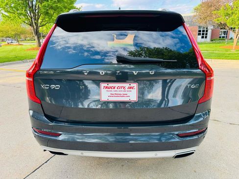 Used 2016 Volvo XC90 T6 Momentum AWD/4WD image 4