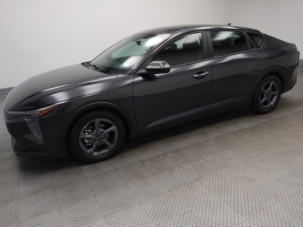 Used 2025 Kia K4 FWD image 2