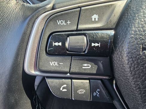 Used 2018 Honda Accord Touring image 20
