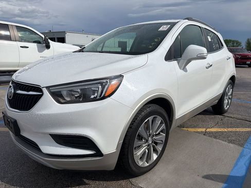 Used 2017 Buick Encore Preferred image 1