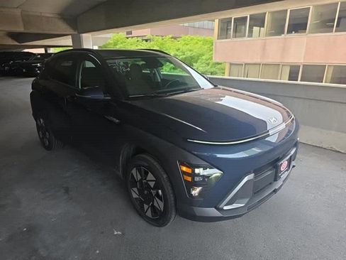 Used 2024 Hyundai Kona SEL AWD/4WD image 5