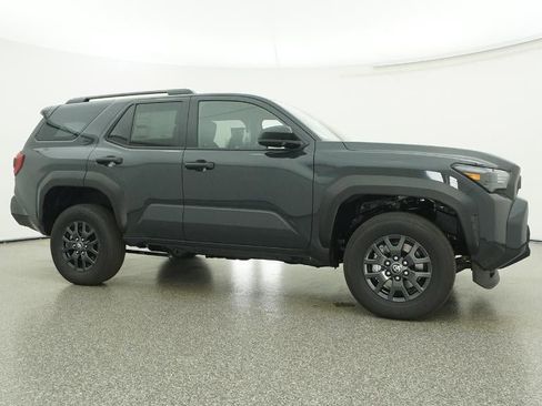 New 2026 Toyota 4Runner SR5 image 28