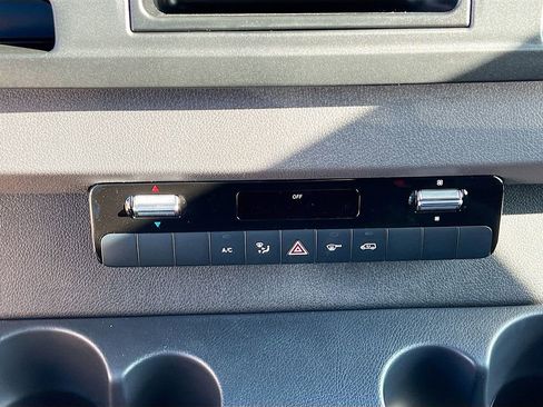 New 2025 Mercedes-Benz Sprinter 2500 image 17