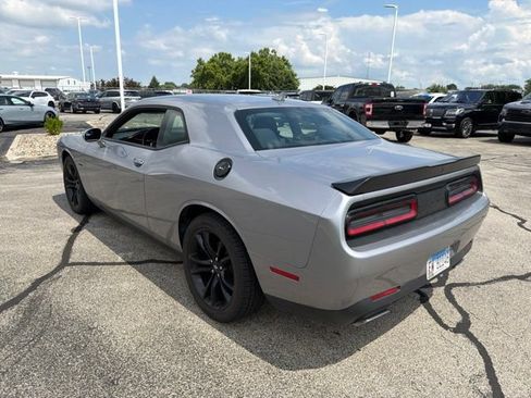 Used 2018 Dodge Challenger R/T w/ Blacktop Package RWD image 7