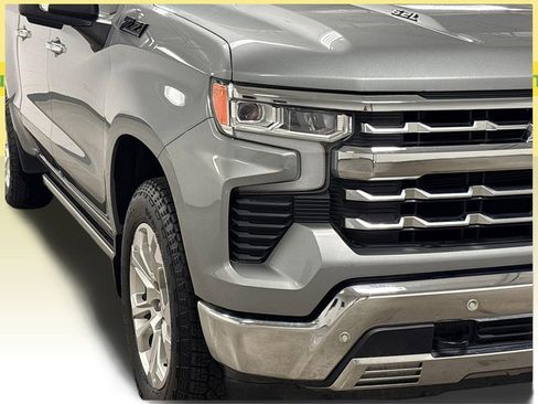 Used 2025 Chevrolet Silverado 1500 LTZ AWD/4WD image 5