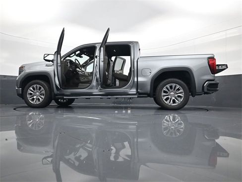 Used 2025 GMC Sierra 1500 Denali w/ Technology Package image 34