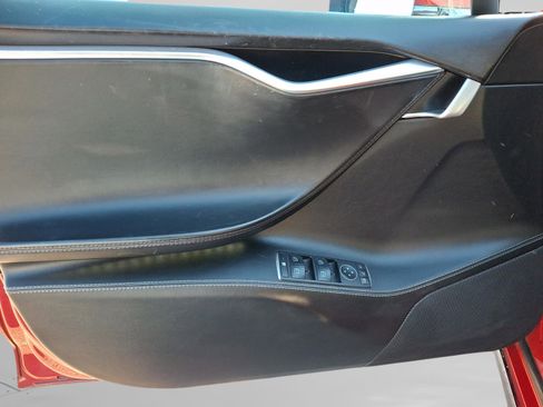Used 2016 Tesla Model S 85D image 25