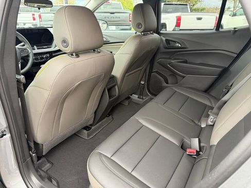 New 2026 Chevrolet Trax ACTIV FWD image 30