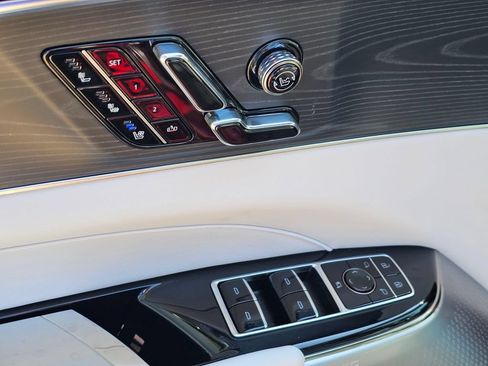 New 2026 Cadillac Lyriq Premium Sport AWD/4WD image 21