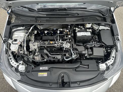Used 2023 Toyota Corolla LE w/ Carpet Mat Package (TMS) FWD image 9
