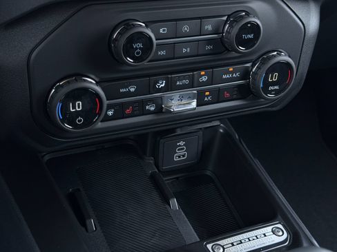 New 2026 Ford Bronco Outer Banks AWD/4WD image 17
