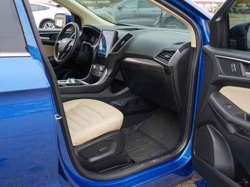 Used 2024 Ford Edge SEL w/ Convenience Package image 32