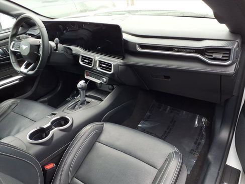 Used 2024 Ford Mustang GT Premium image 24