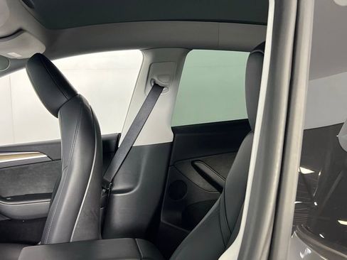 Used 2023 Tesla Model Y Long Range image 21