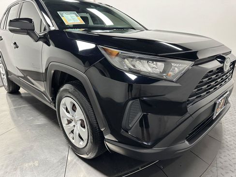 Used 2019 Toyota RAV4 LE w/ All Weather Liner Package AWD/4WD image 3