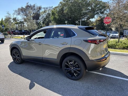 New 2024 MAZDA CX-30 Carbon image 13