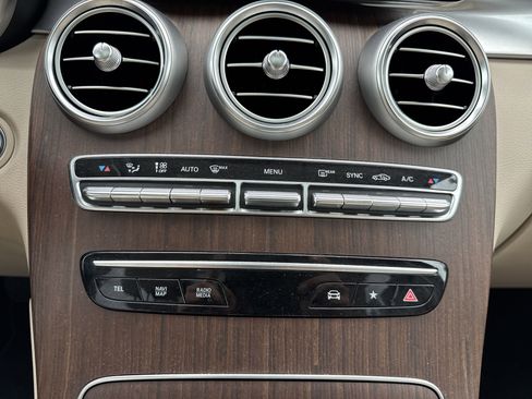 Certified 2022 Mercedes-Benz GLC 300 GLC 300 image 23