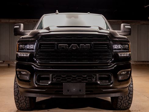 Used 2023 RAM 2500 Limited image 2