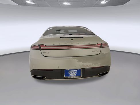 Used 2018 Lincoln MKZ Reserve w/ Climate Package AWD/4WD image 8