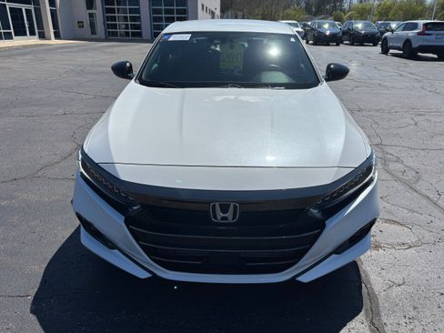 Certified 2022 Honda Accord Sport image 3