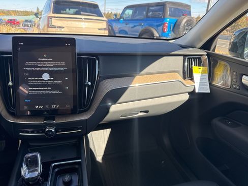 New 2026 Volvo XC60 B5 Ultra w/ Protection Package Premier image 19