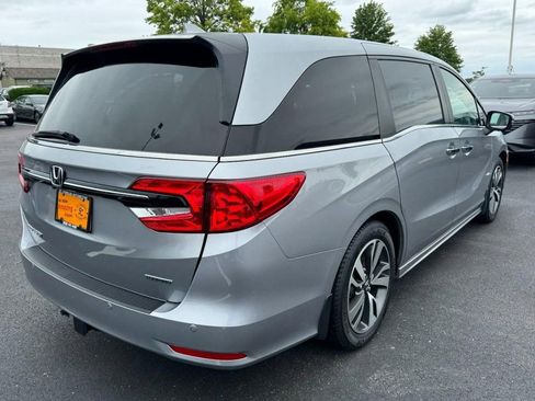 Used 2021 Honda Odyssey Touring image 3