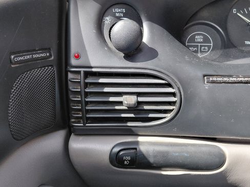 Used 2001 Buick Regal LS image 17