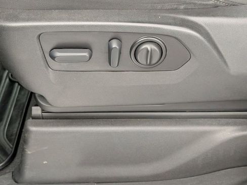 Used 2022 Chevrolet Silverado 1500 LT image 14