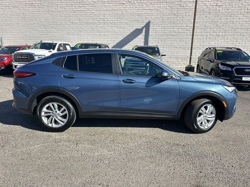 Used 2025 Buick Envista Preferred image 3