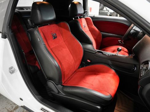 Used 2019 Dodge Challenger R/T Scat Pack w/ Dynamics Package RWD image 20