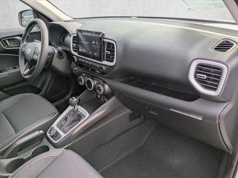 New 2026 Hyundai Venue SEL image 21