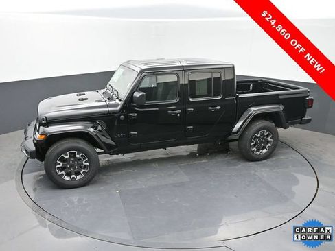Used 2025 Jeep Gladiator Sport w/ Premium Package AWD/4WD image 35
