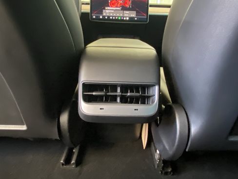 Used 2023 Tesla Model 3 Standard Range RWD image 25