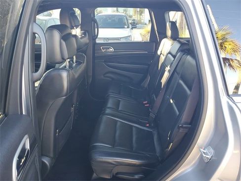 Used 2020 Jeep Grand Cherokee Limited w/ Luxury Group II image 11