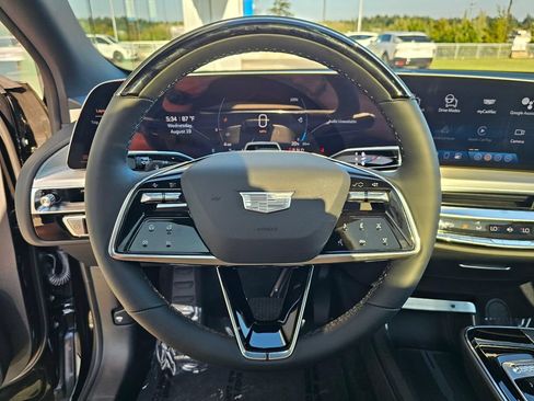 New 2026 Cadillac Lyriq Sport AWD/4WD image 24