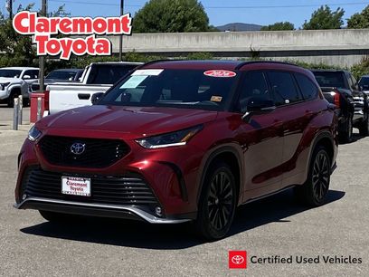 Certified 2026 Toyota Highlander XSE