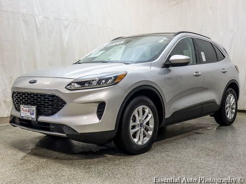Used 2020 Ford Escape SE AWD/4WD image 2