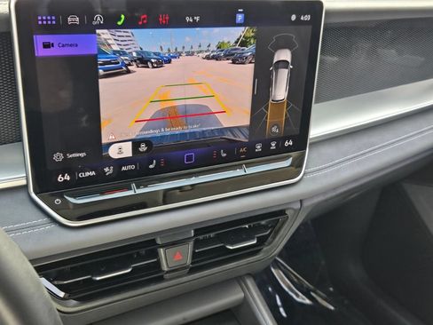 Certified 2026 Volkswagen Tiguan SE w/ Panoramic Sunroof Package FWD image 22