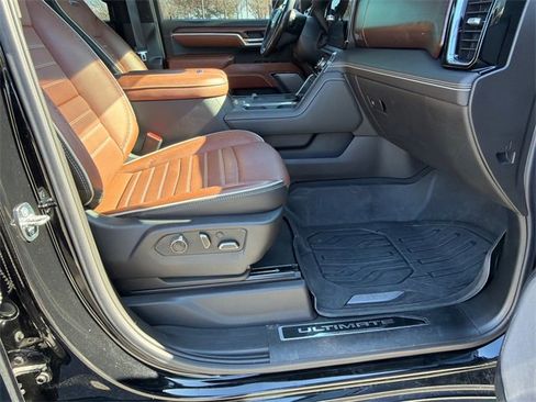 Used 2024 GMC Sierra 2500 Denali Ultimate w/ Max Trailering Package image 13