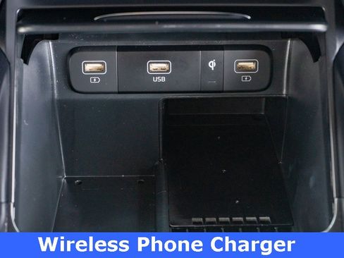 Used 2023 Kia Sorento EX image 9