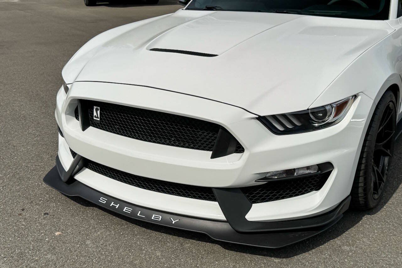 Used 2018 Ford Mustang Shelby GT350 w/ Electronics Package RWD image 9