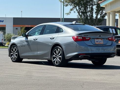 Used 2025 Chevrolet Malibu RS FWD image 3