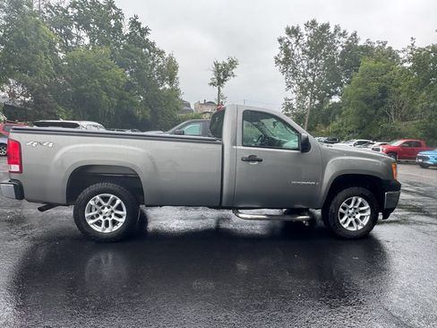 Used 2009 GMC Sierra 1500 W/T AWD/4WD image 7