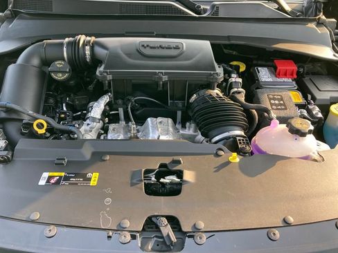 New 2025 Jeep Compass Latitude w/ Sun & Sound Group AWD/4WD image 24