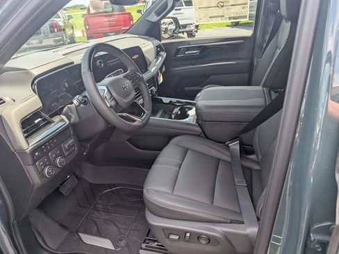 New 2026 Chevrolet Suburban RST AWD/4WD image 13